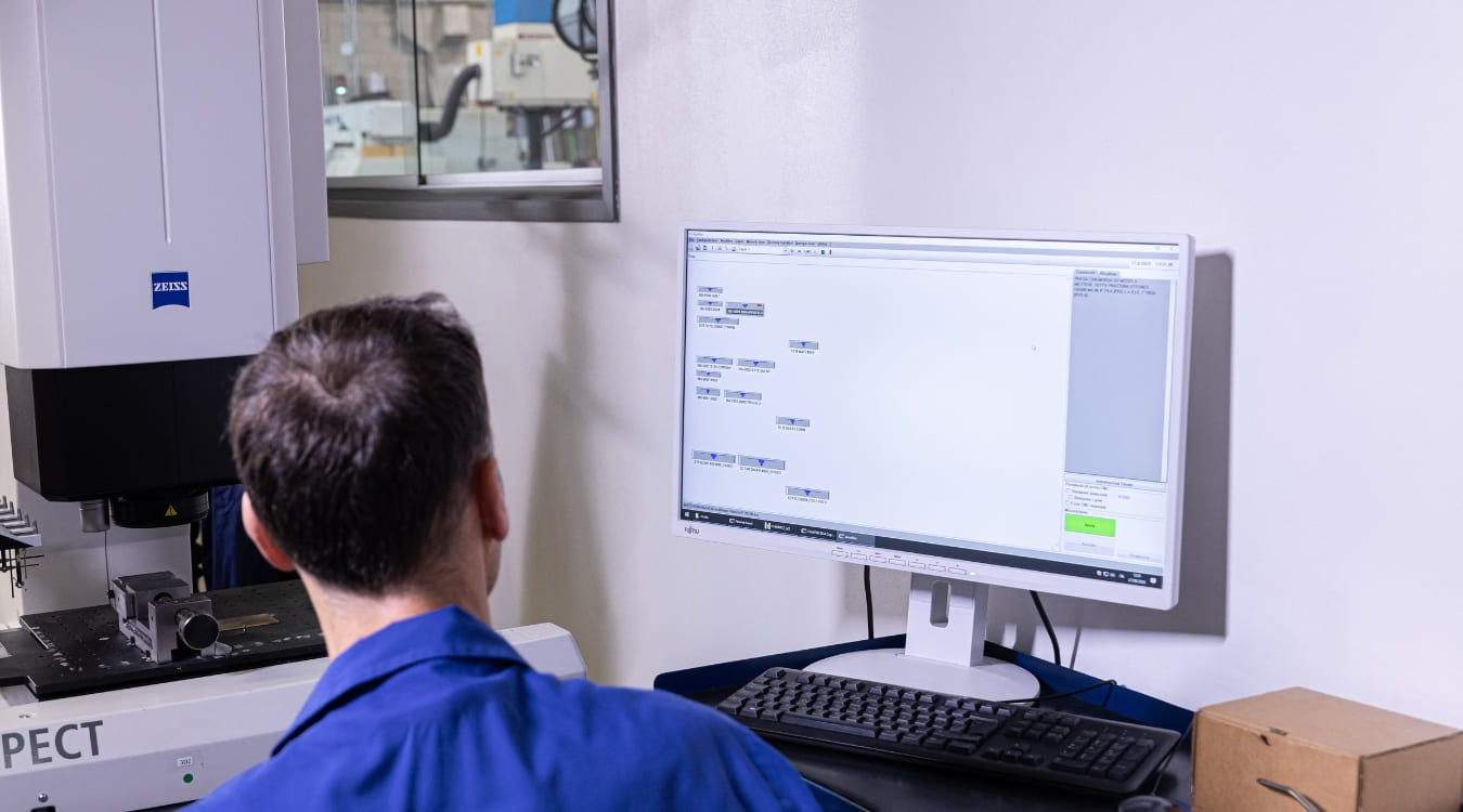 Operatore controllo qualità centro zeiss meccanica locatelli bergamo paladina